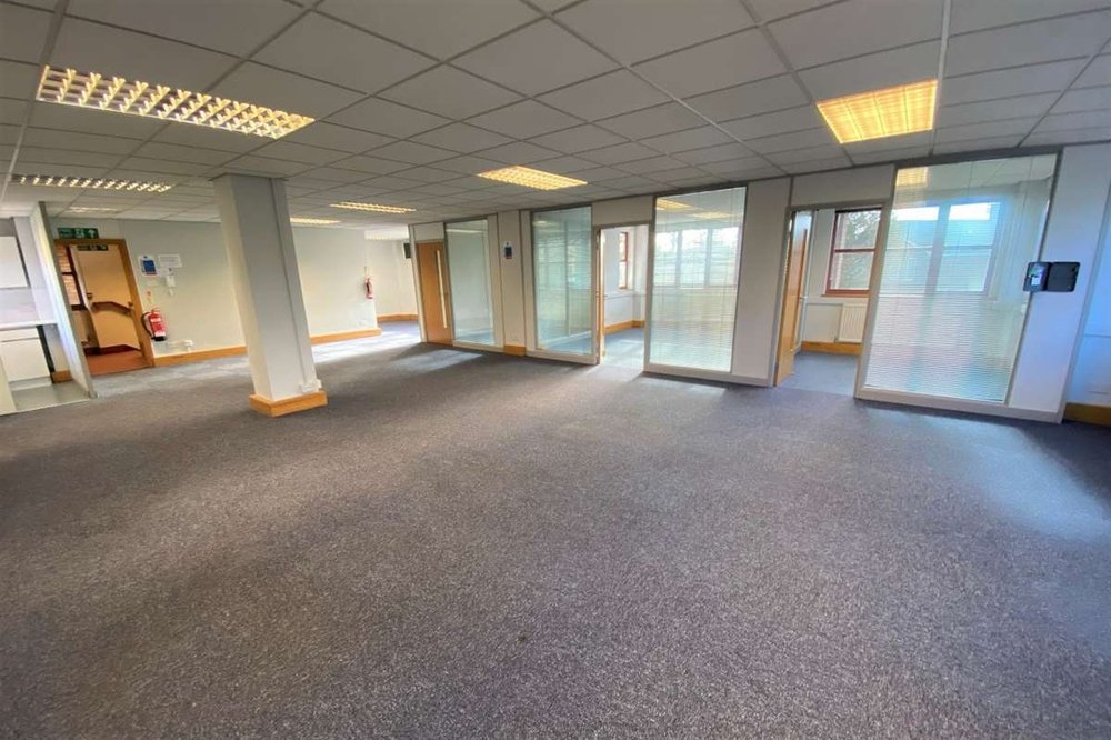 Office in Witham - photo 2