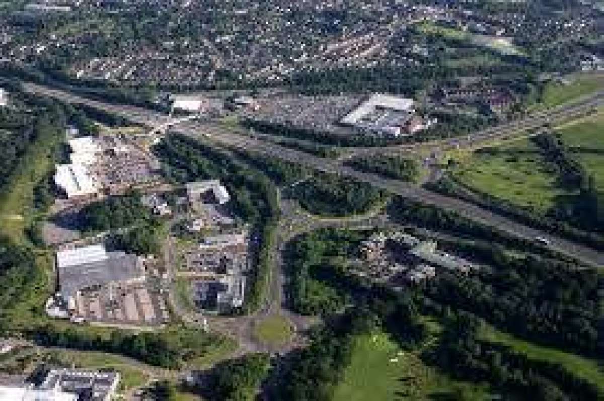 Office in Ashford - photo 2