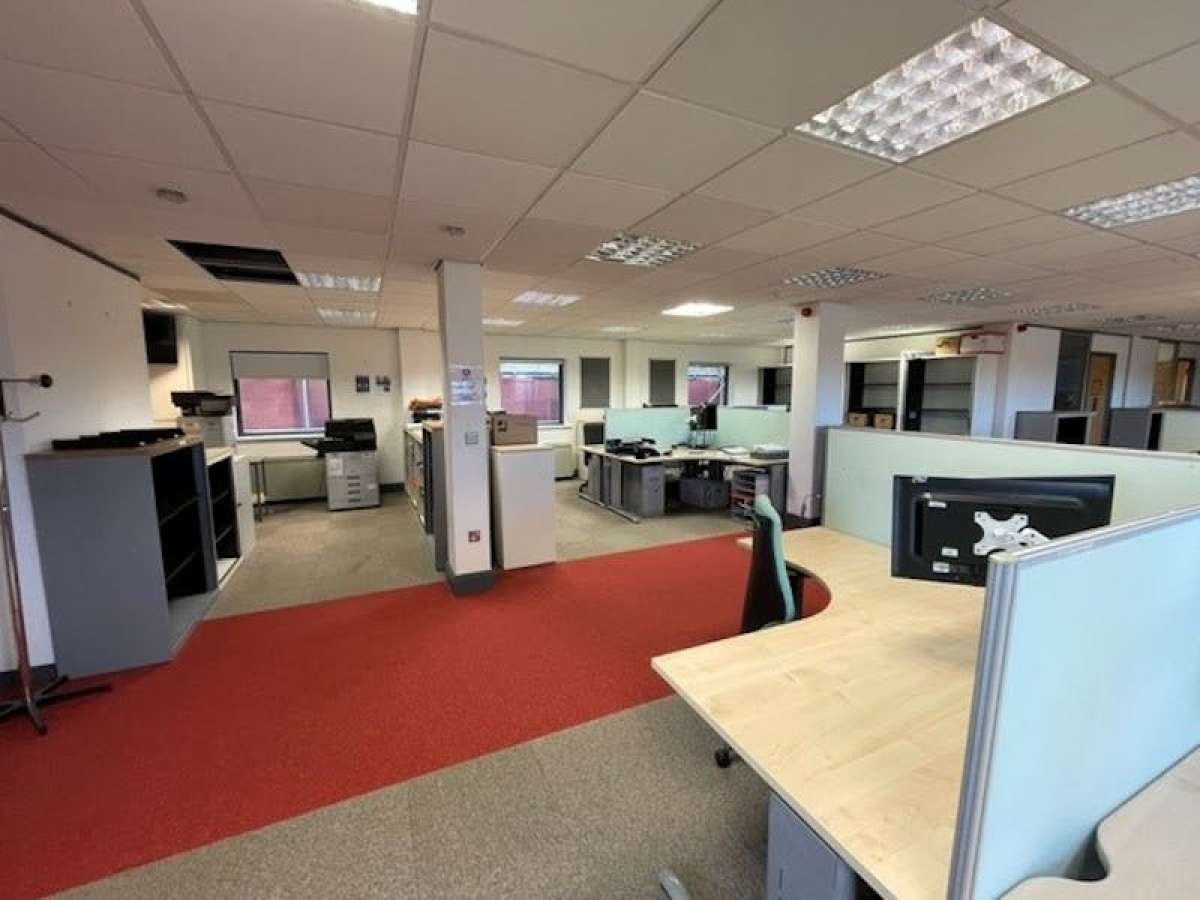 Office in Southampton - photo 2