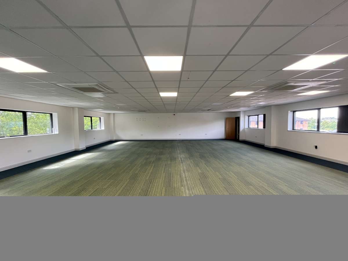 Office in Ashby de la Zouch - photo 3