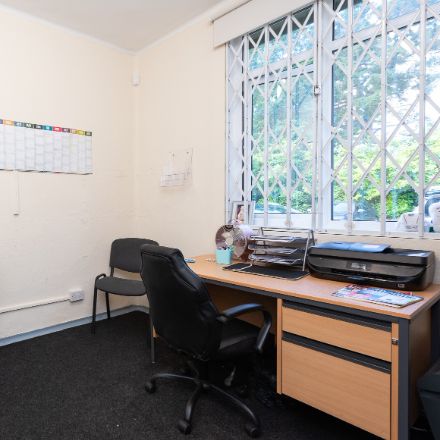 Office in Bordon - photo 2