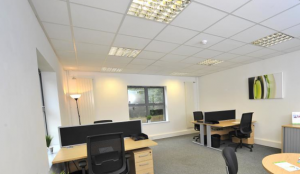 Office in Bromsgrove - photo 3