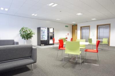 Office in Camberley - photo 4