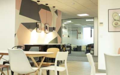 Office in Egham - photo 3