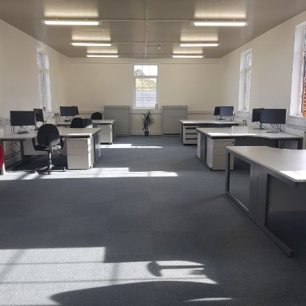 Office in Bordon - photo 2