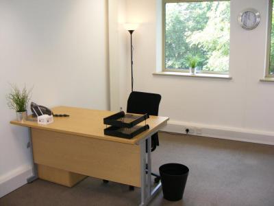 Office in Gosport - photo 3