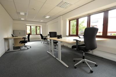 Office in Gravesend - photo 3