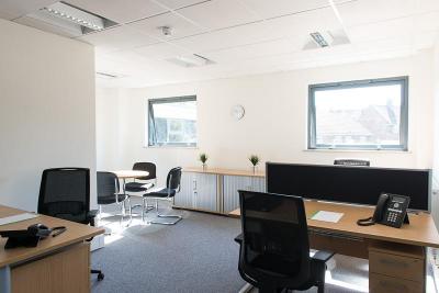 Office in Winchester - photo 3