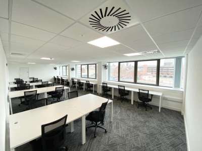 Office in Wolverhampton - photo 2