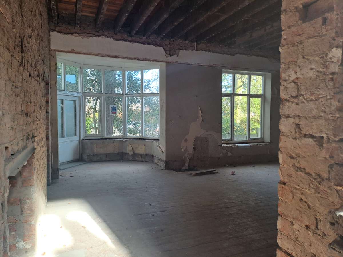 Other in Birkenhead - photo 3