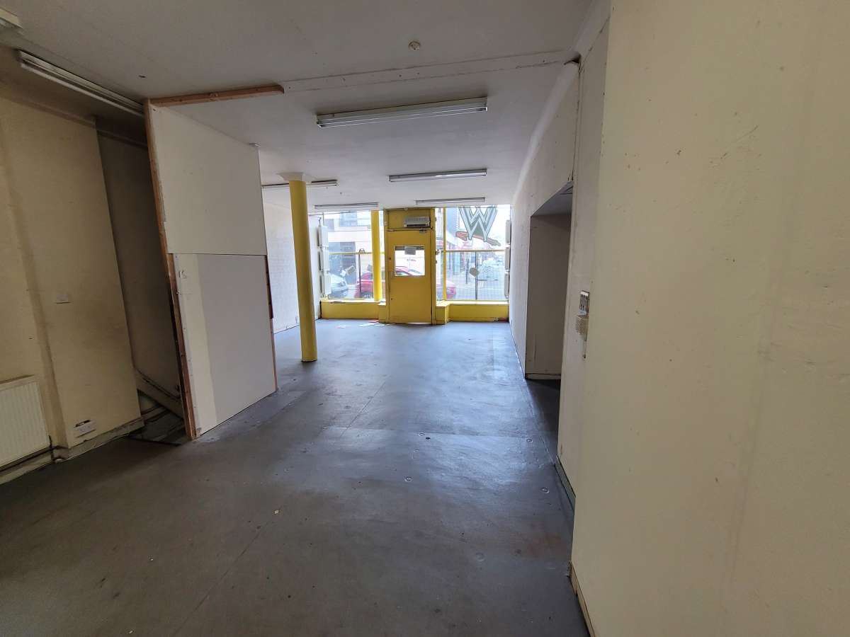 Retail/Shop in Glasgow - photo 3