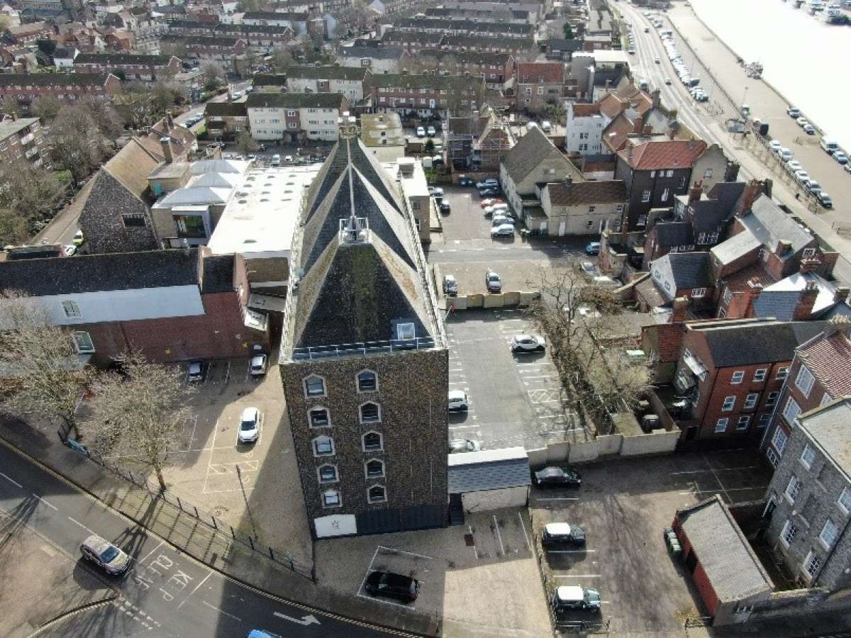 Other in Great Yarmouth - photo 3