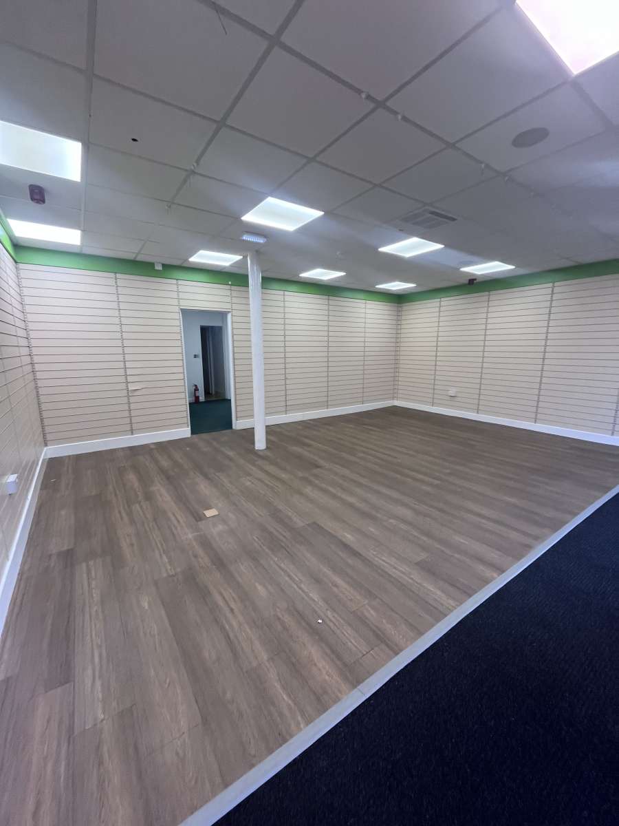 Retail/Shop in Glasgow - photo 3