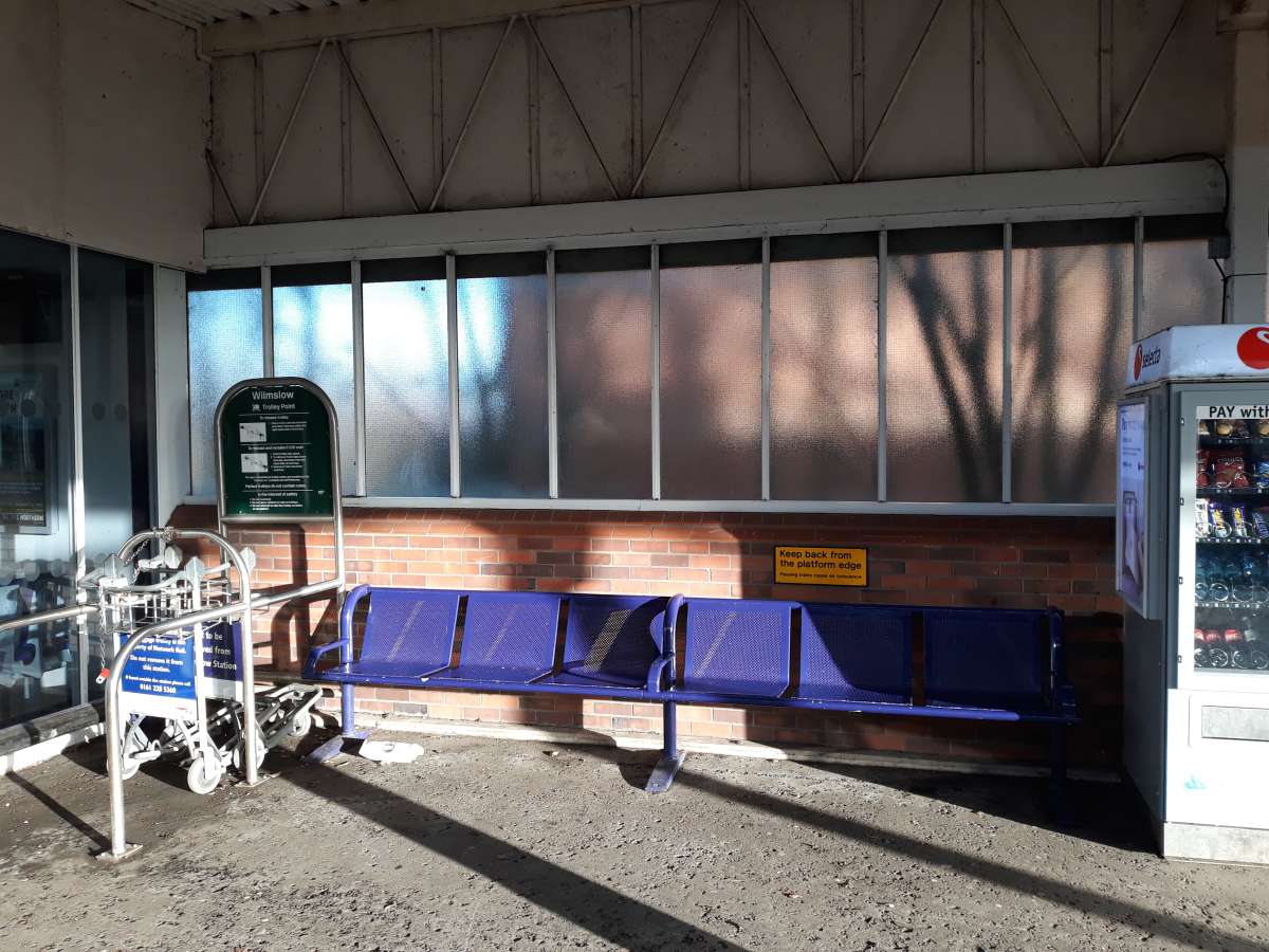 Retail/Shop in Wilmslow - photo 4