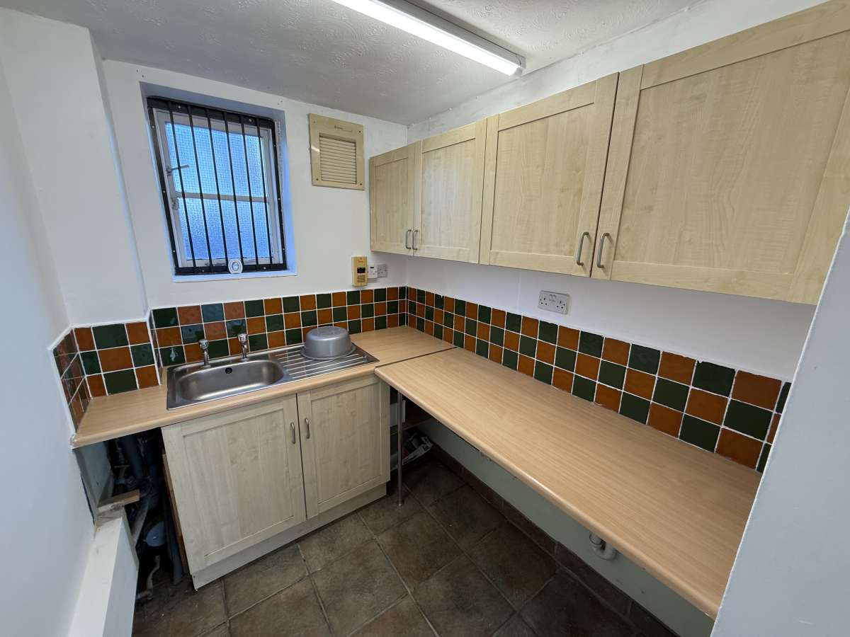 Retail/Shop in Lutterworth - photo 4