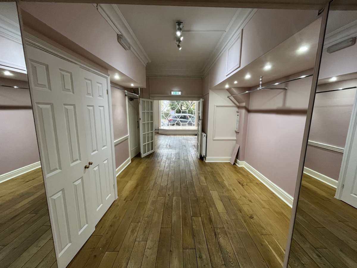Retail/Shop in Bath - photo 2