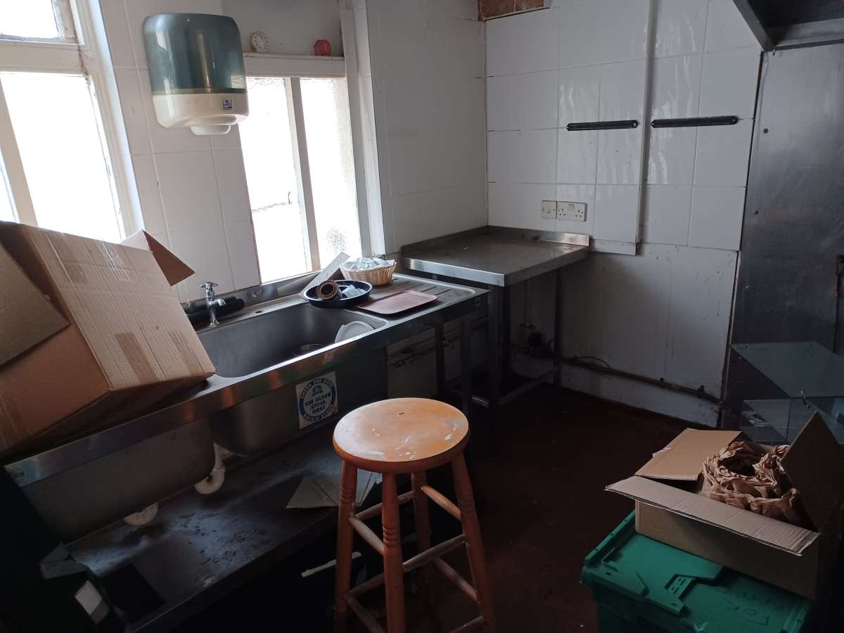 Retail/Shop in Exmouth - photo 4