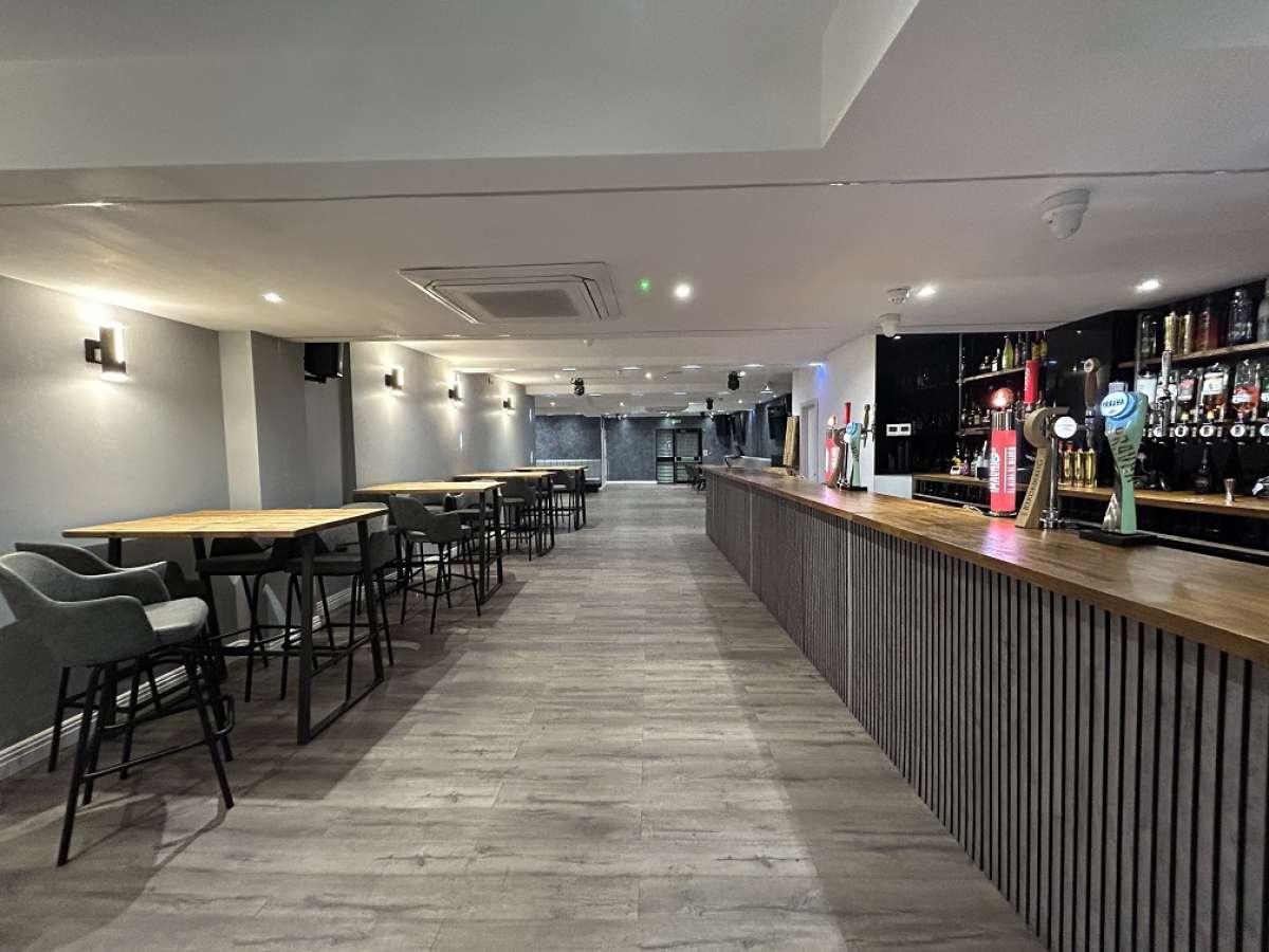 Retail/Shop in Derby - photo 2