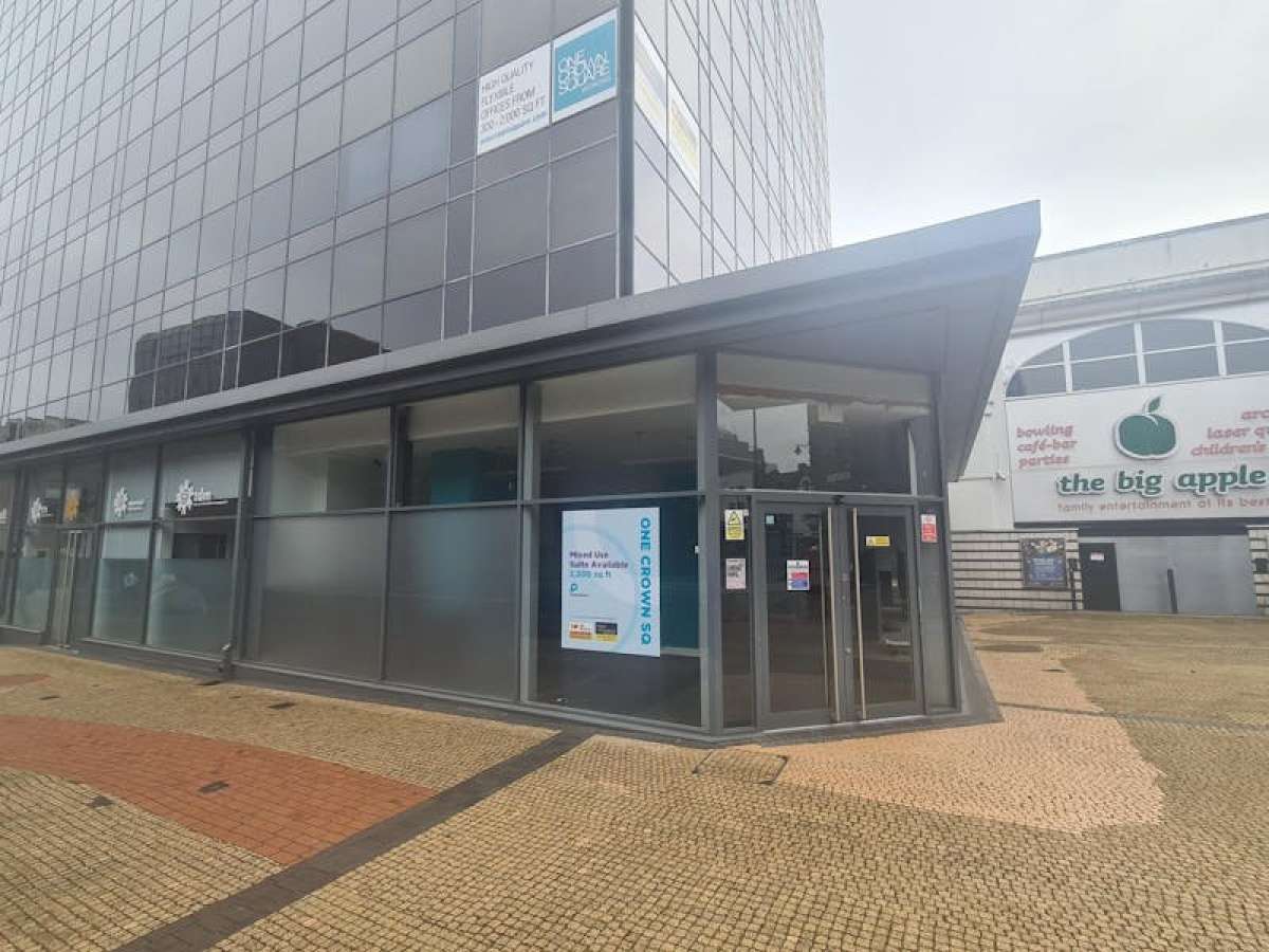 Retail/Shop in Woking - photo 2