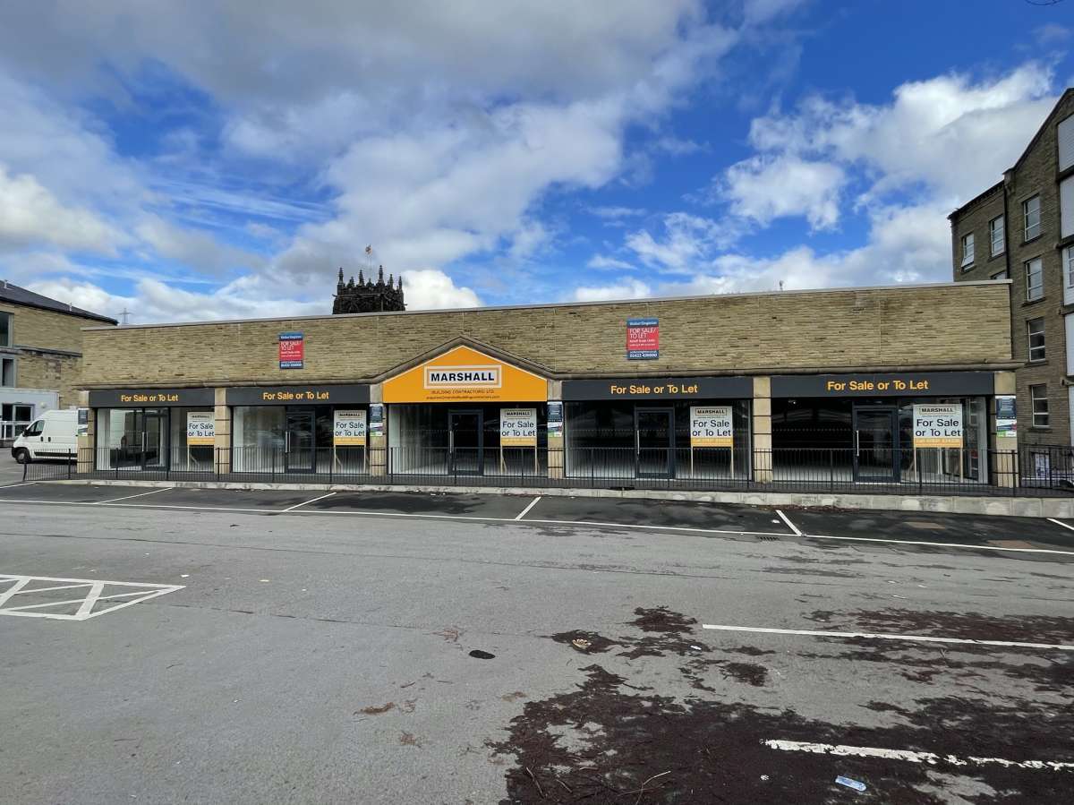 Retail/Shop in Halifax - photo 3