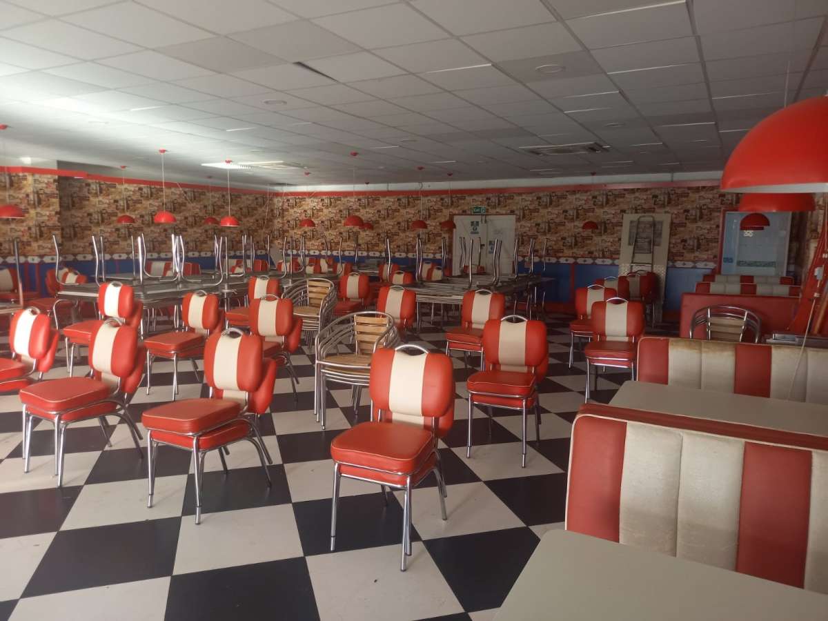 Retail/Shop in Great Yarmouth - photo 3