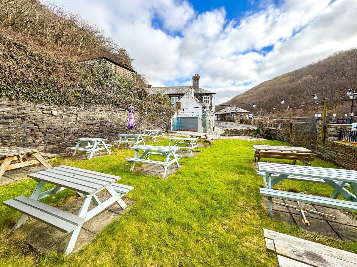 Retail/Shop in Wadebridge - photo 2