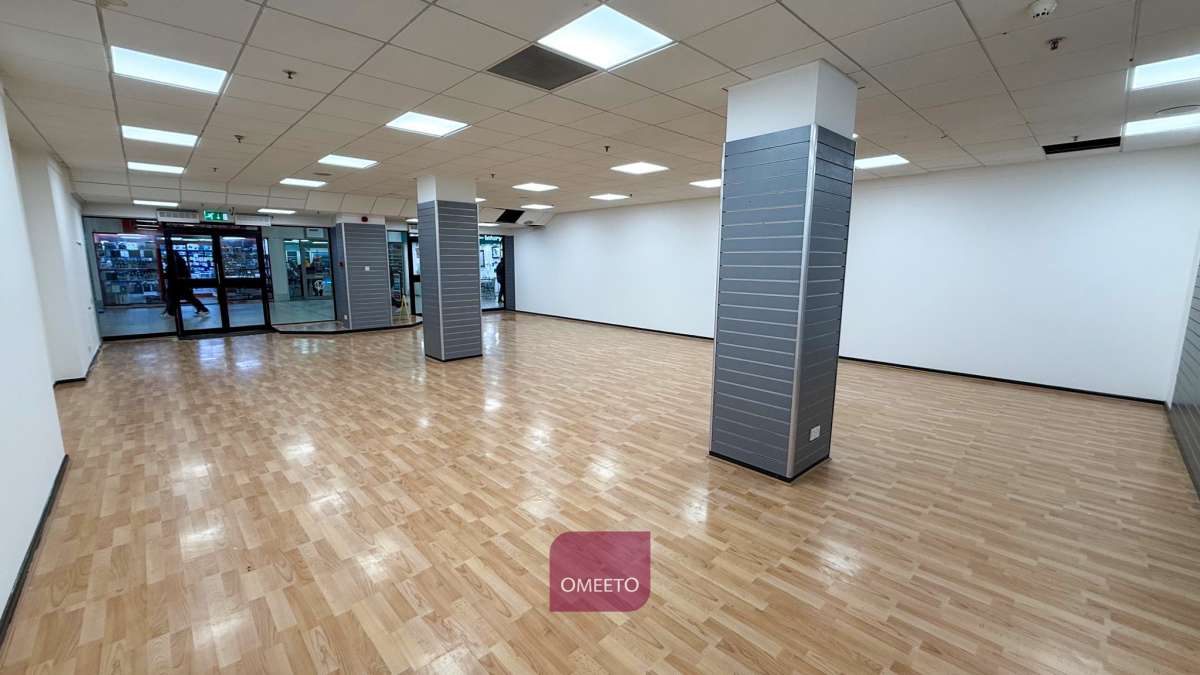 Retail/Shop in Derby - photo 3