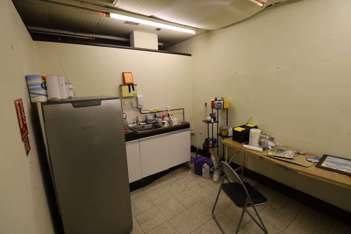 Retail/Shop in Hinckley - photo 4