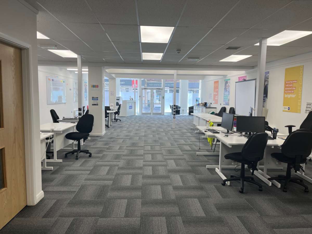 Retail/Shop in Tiverton - photo 3