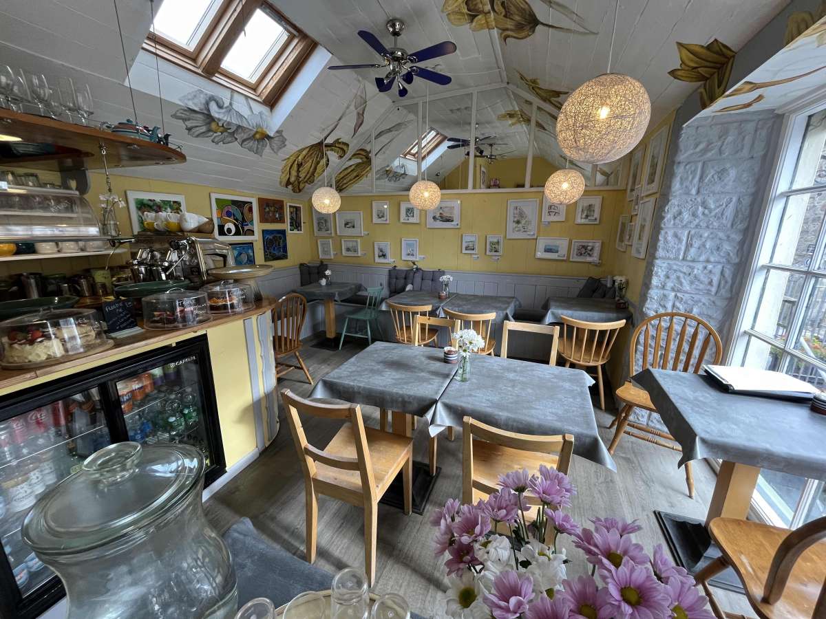 Retail/Shop in St. Ives - photo 3