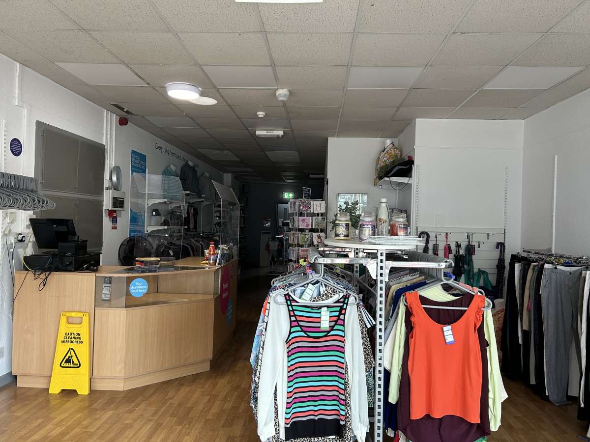 Retail/Shop in Havant - photo 2