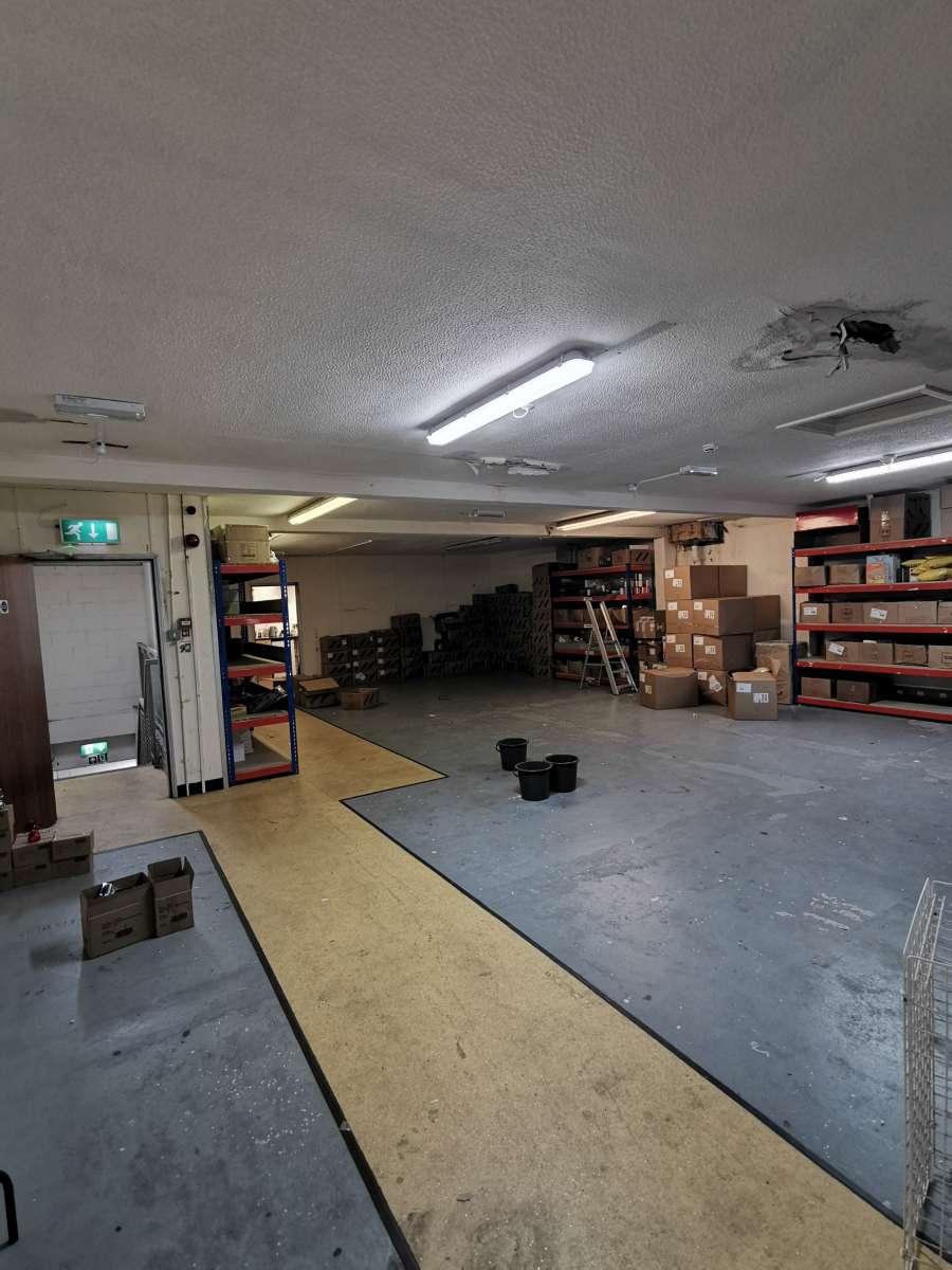 Retail/Shop in Worthing - photo 2