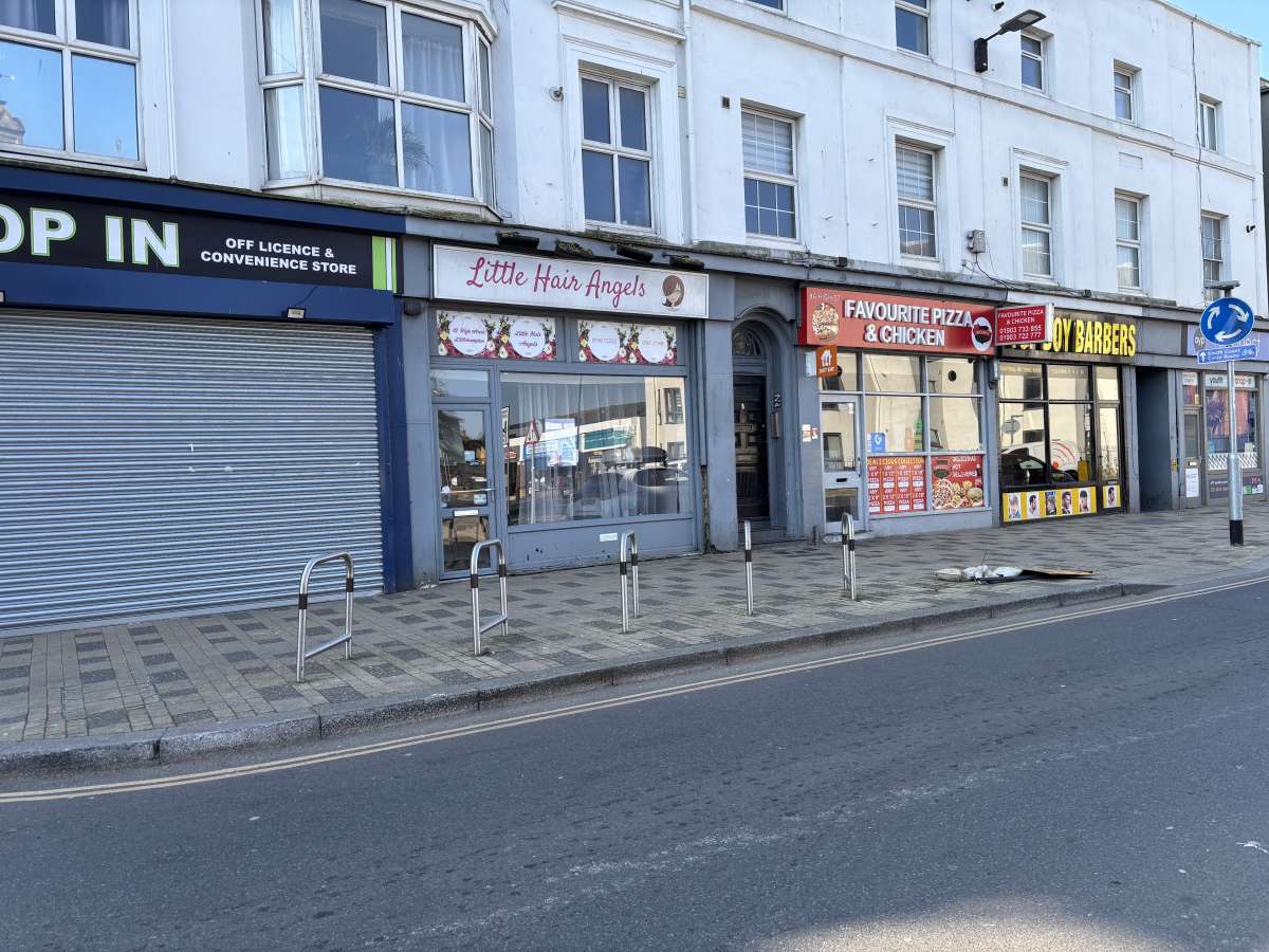 Retail/Shop in Littlehampton - photo 2
