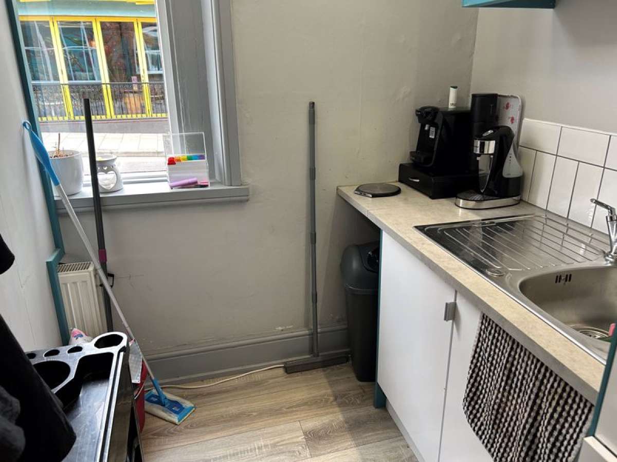 Retail/Shop in Congleton - photo 4