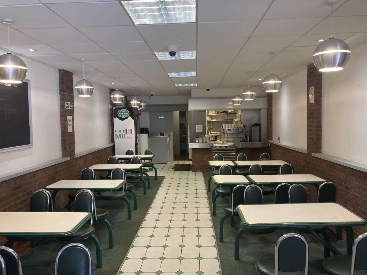 Retail/Shop in Kilmarnock - photo 2