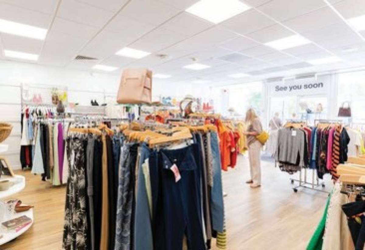 Retail/Shop in Plymouth - photo 3