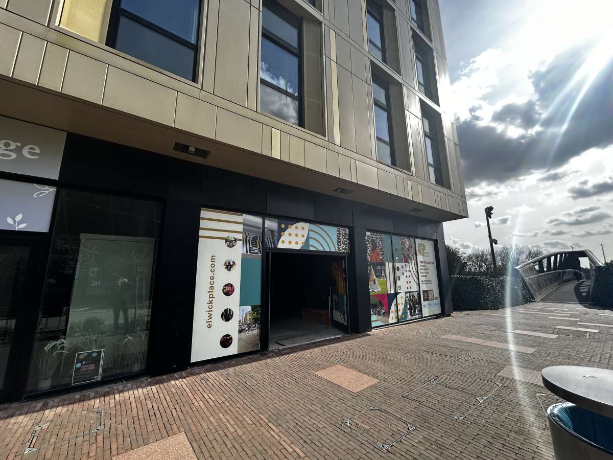 Retail/Shop in Ashford - photo 3