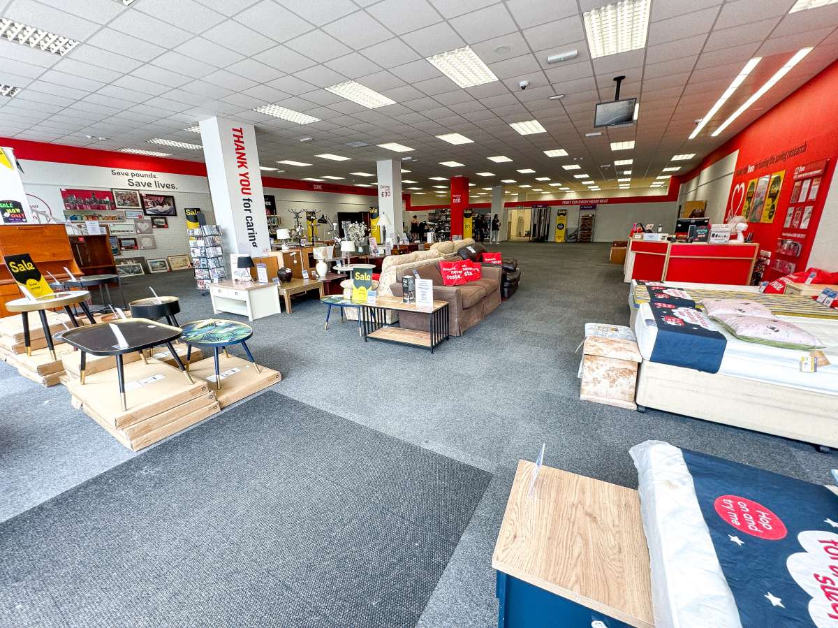 Retail/Shop in Truro - photo 2