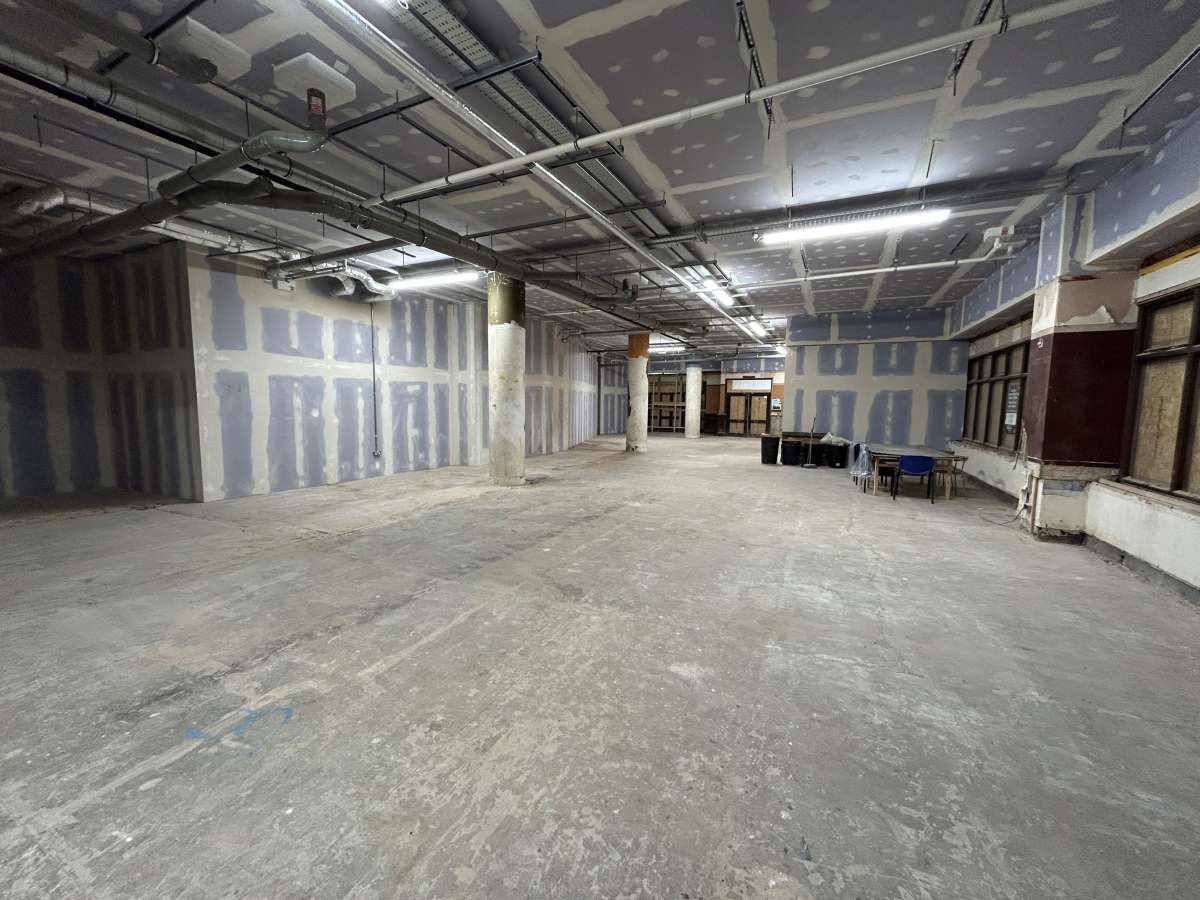 Retail/Shop in Leicester - photo 3