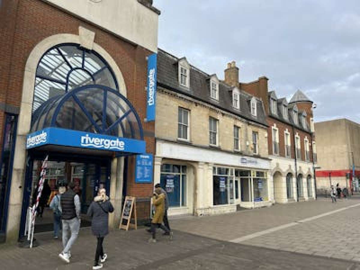 Retail/Shop in Peterborough - photo 2