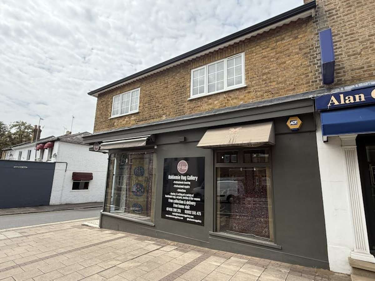 Retail/Shop in Weybridge - photo 3