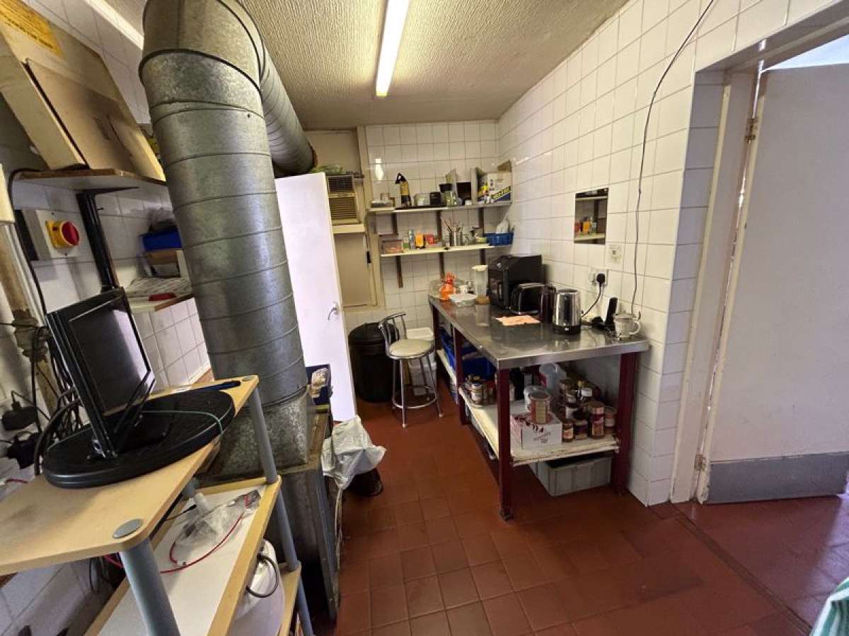 Retail/Shop in Congleton - photo 4