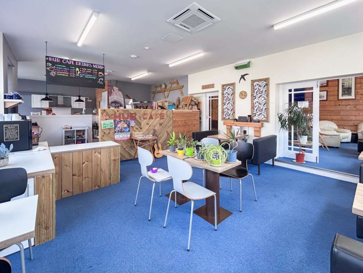 Retail/Shop in Bournemouth - photo 3