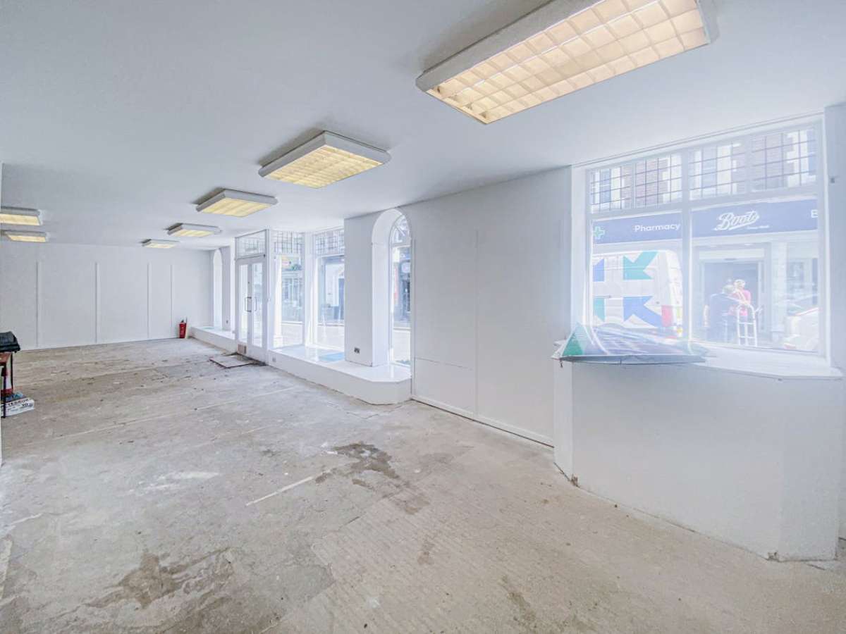 Retail/Shop in Shaftesbury - photo 2