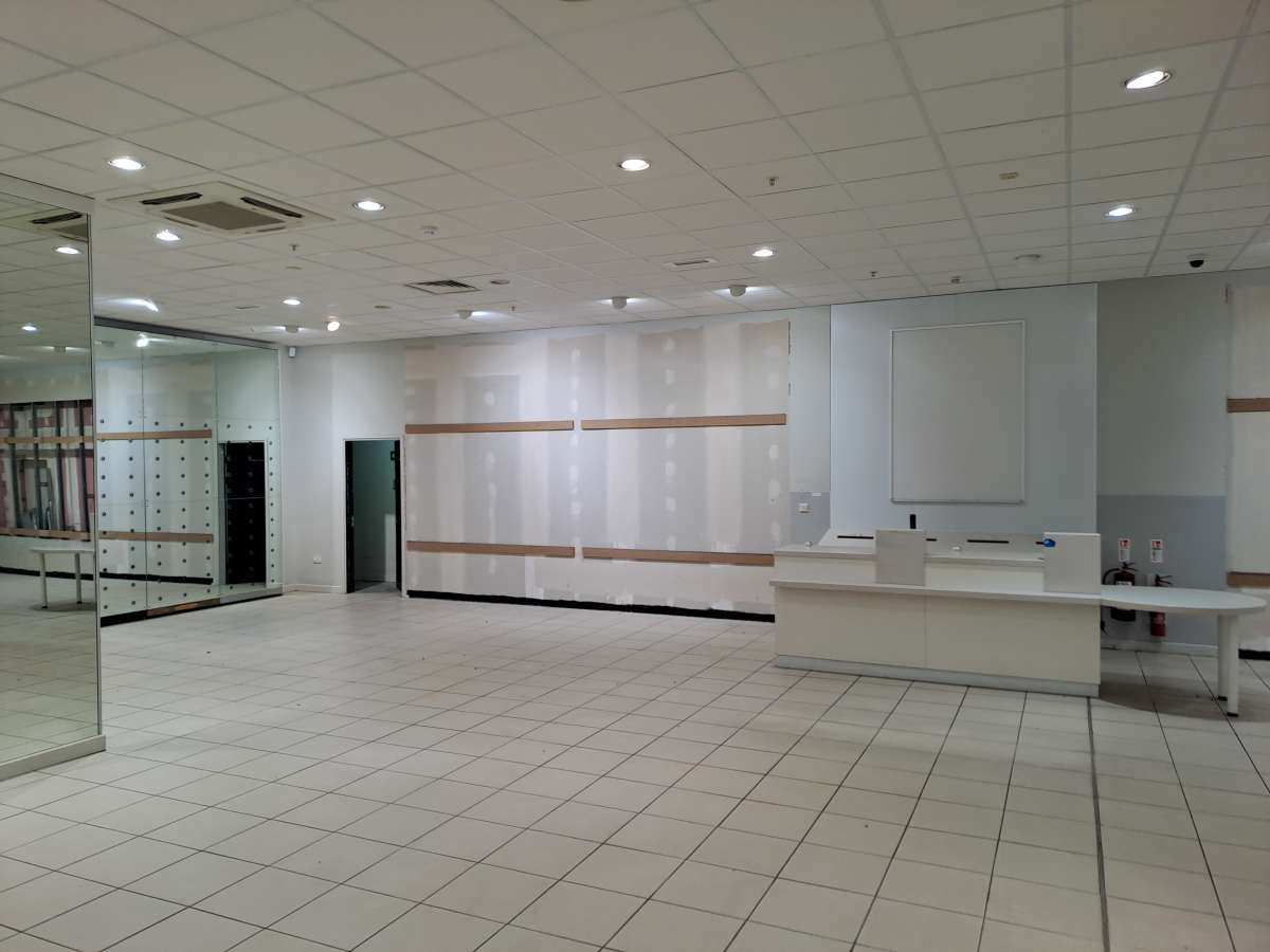 Retail/Shop in St Austell - photo 4