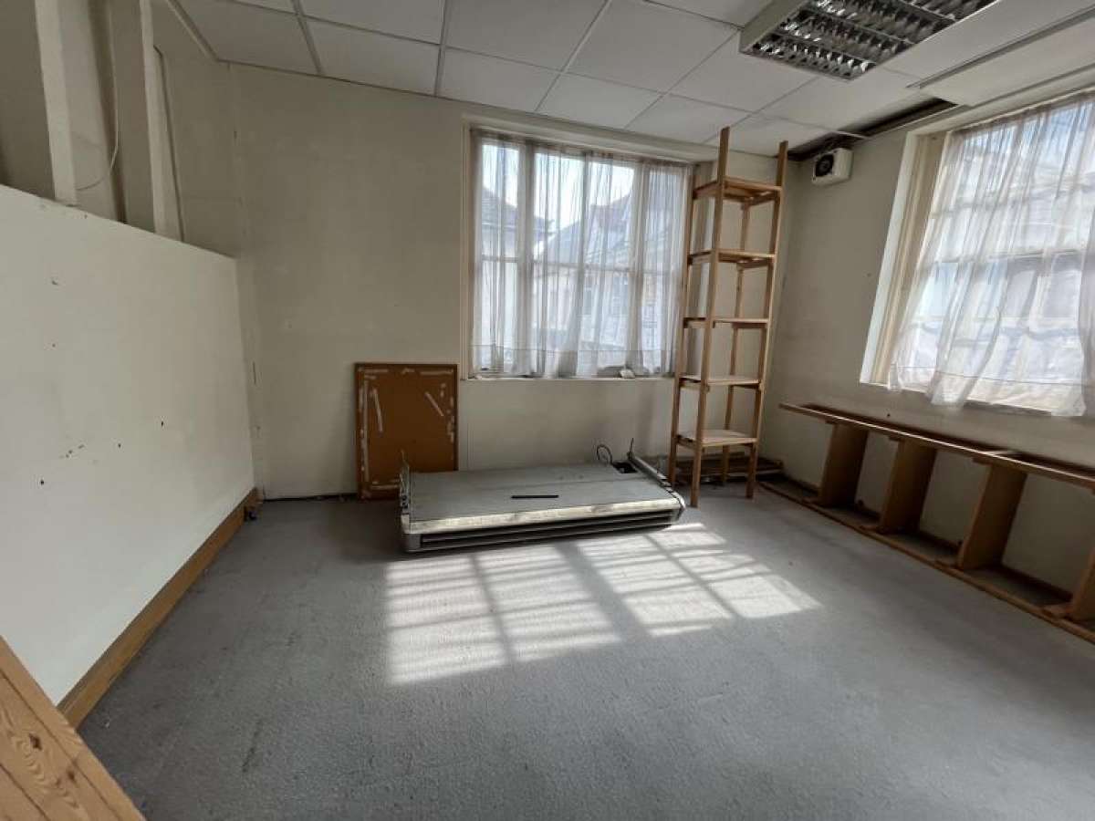 Retail/Shop in Ipswich - photo 2