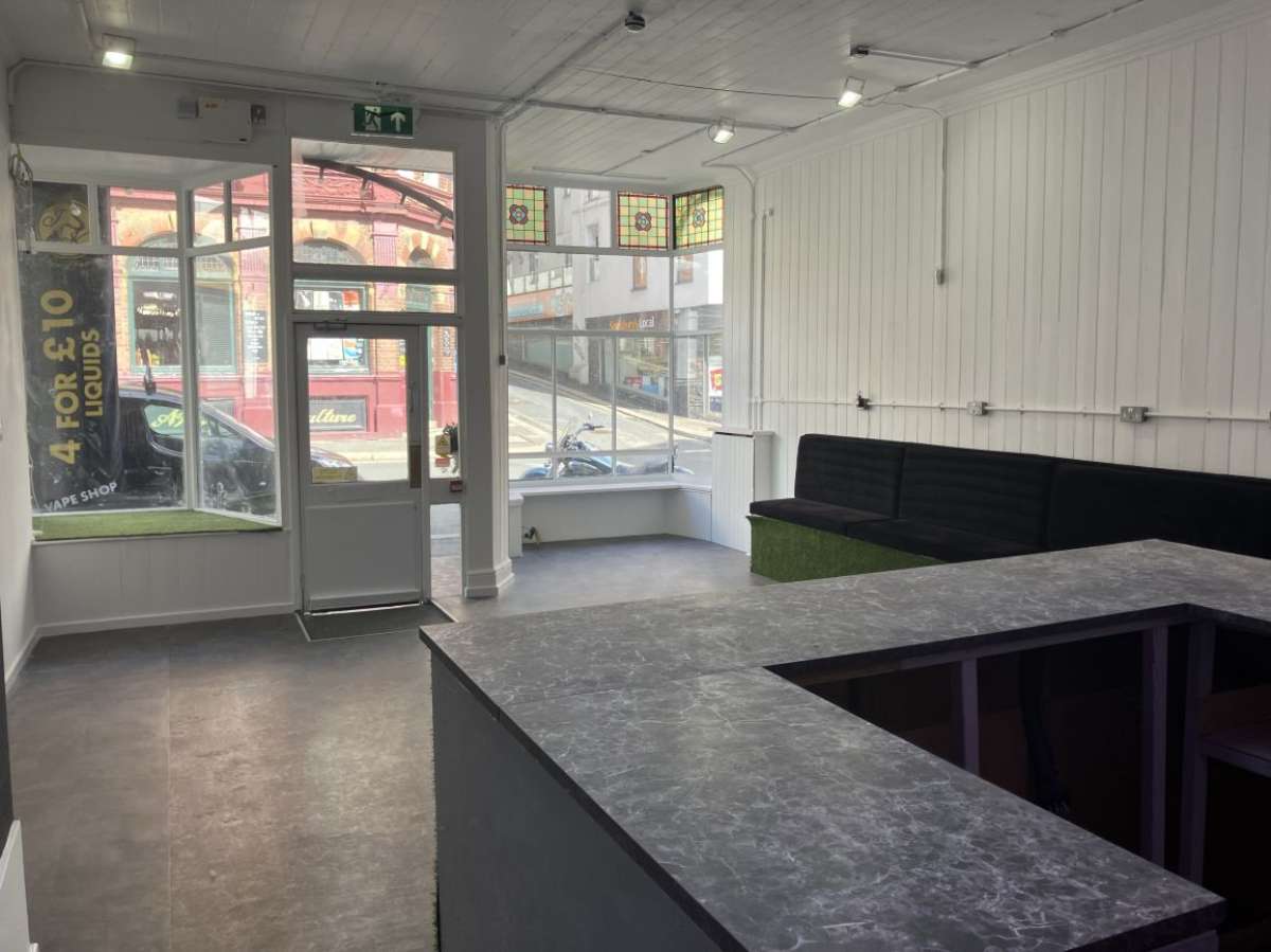 Retail/Shop in Plymouth - photo 4