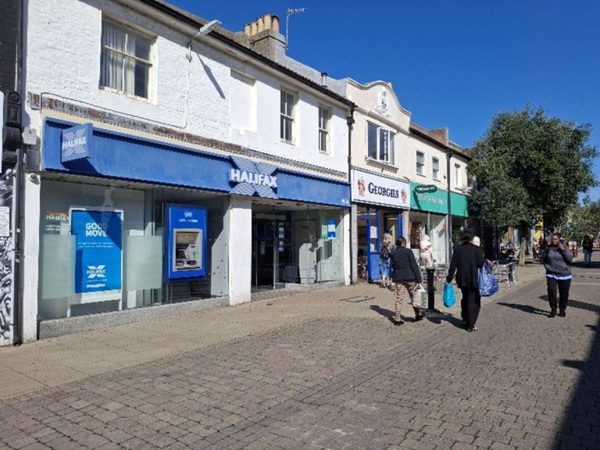 Retail/Shop in Hove - photo 3