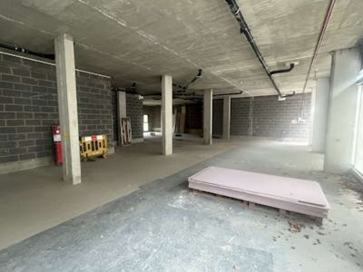 Retail/Shop in Catford - photo 4