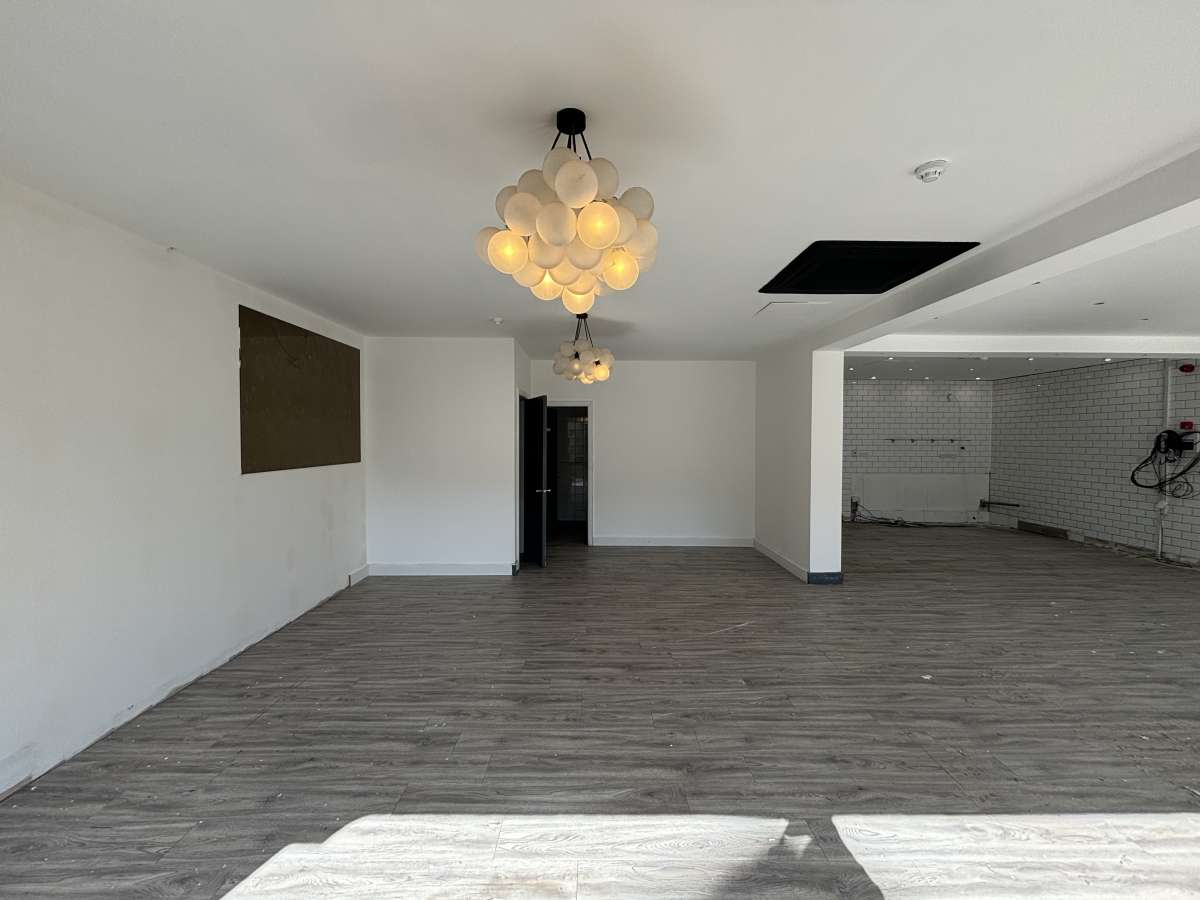 Retail/Shop in Sowerby Bridge - photo 4